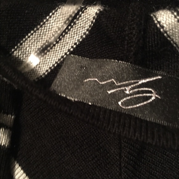 Beautiful Black & White Dolman Batwing Sleeve Sweater Sz Med EUC - Picture 7 of 9